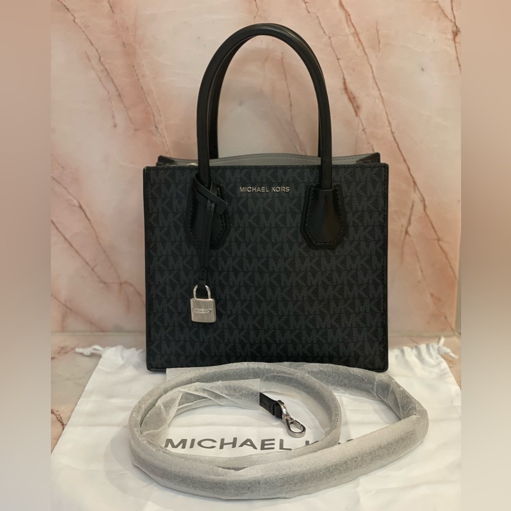 Michael Kors - Mercer Crossbody Bag